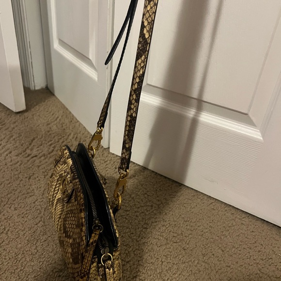 RARE GUCCI Brown Python Print Cross Body Bag - Picture 10 of 16